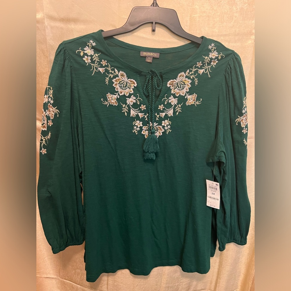 Style & Co for Macy’s beautiful forest green embellished blouse NWT